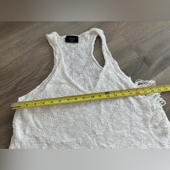 VICI dolls woven distressed knit tank top Ivory large - Picture 9 of 12